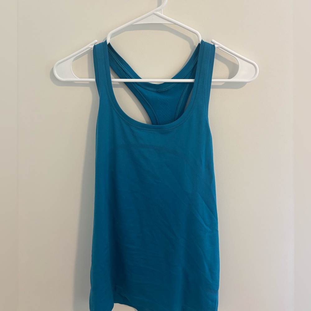Lululemon Swiftly Tech Racerback 2.0 Hawaiian Blue